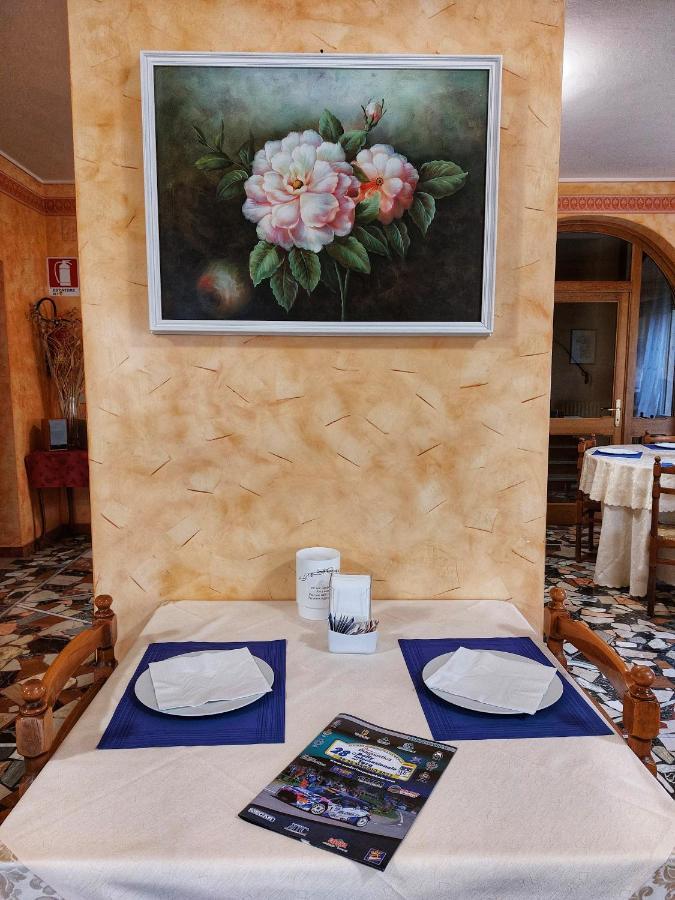 Hotel Residence Sant'Anna Bedonia Exterior photo
