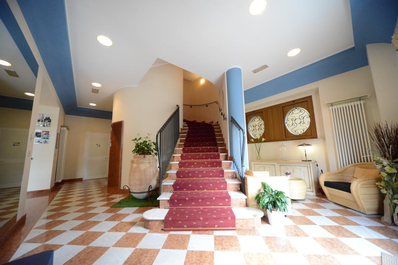 Hotel Residence Sant'Anna Bedonia Exterior photo